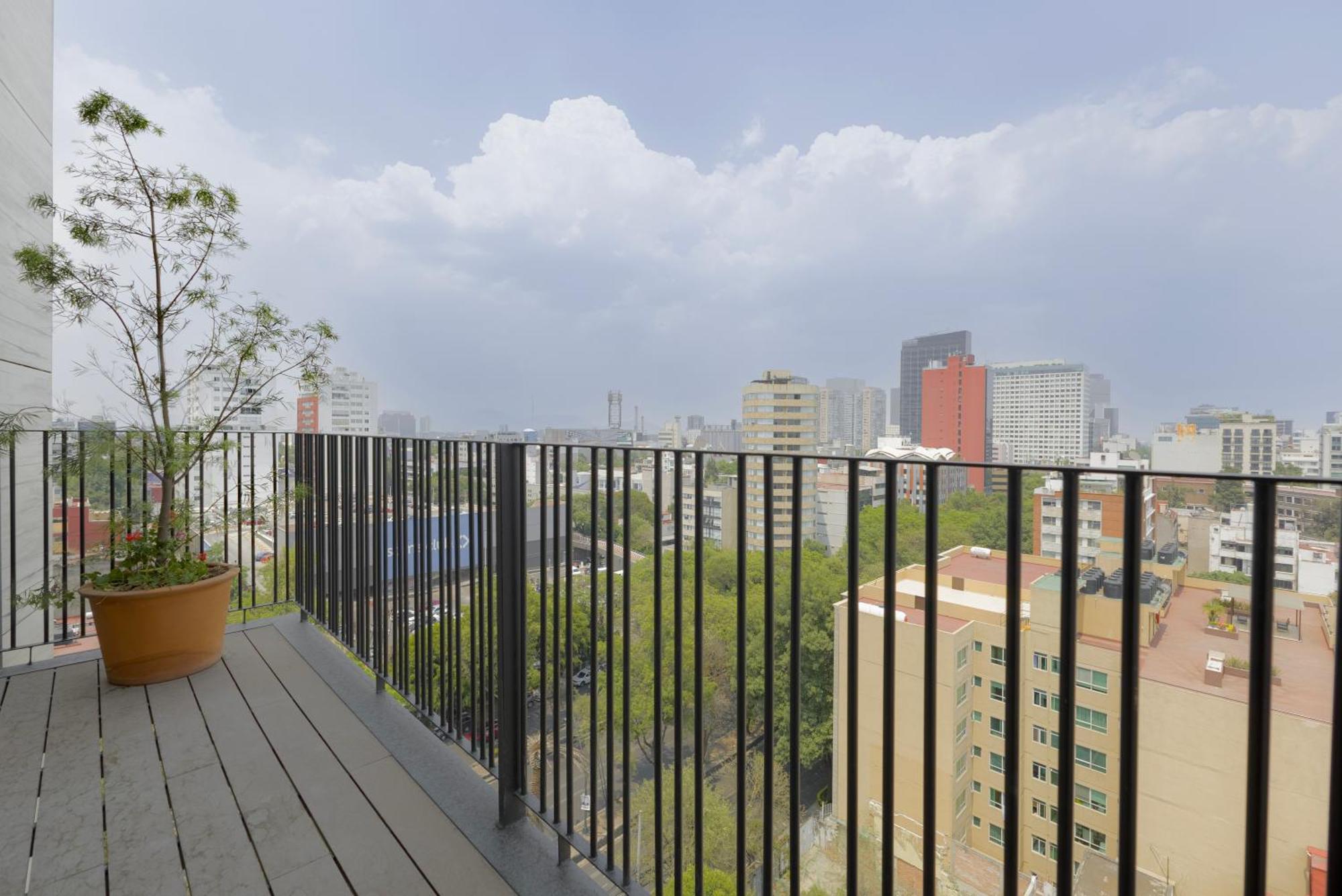 Capitalia Aristoteles Polanco — Photos 2
