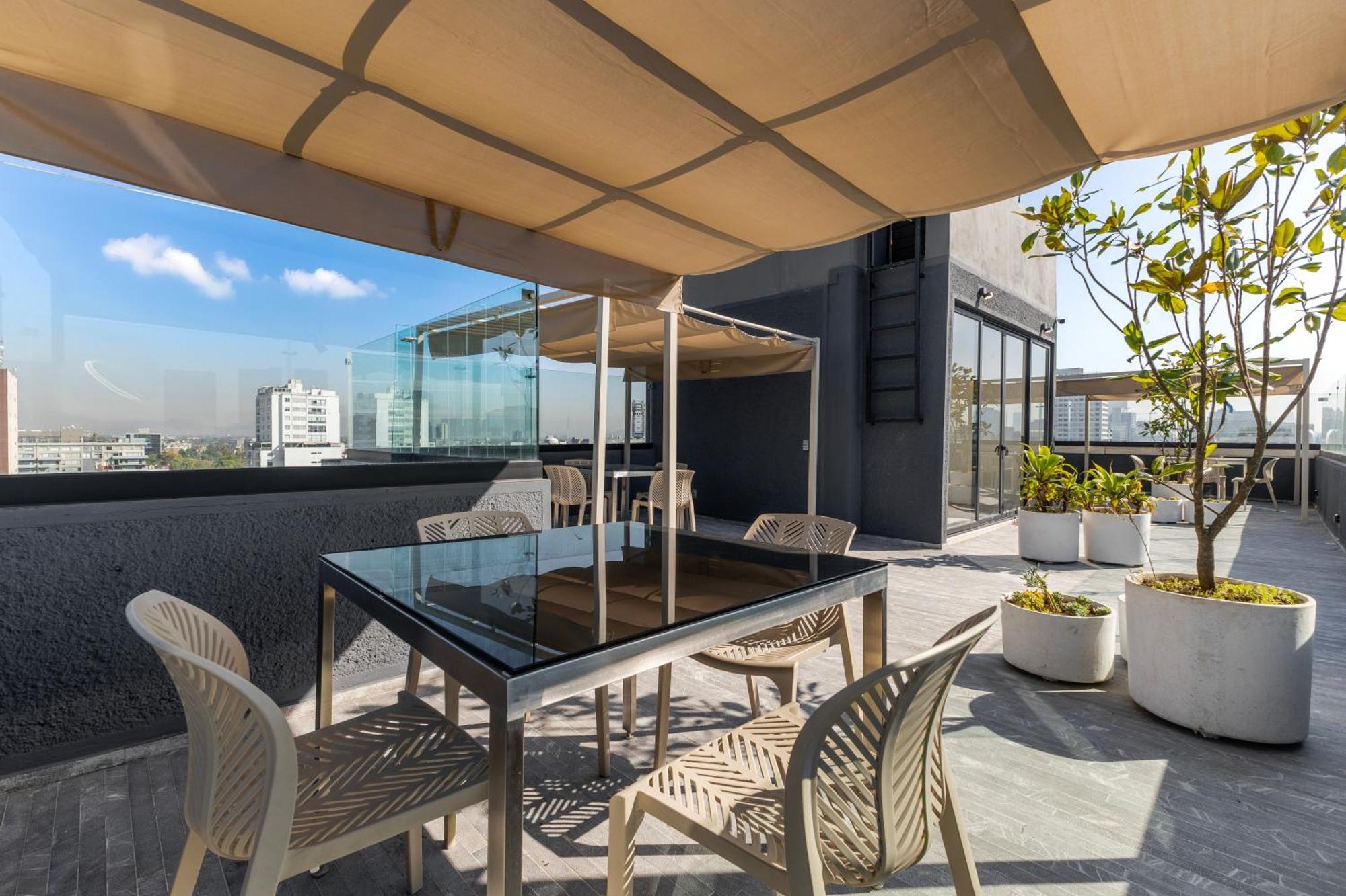Capitalia Aristoteles Polanco — Photos 1